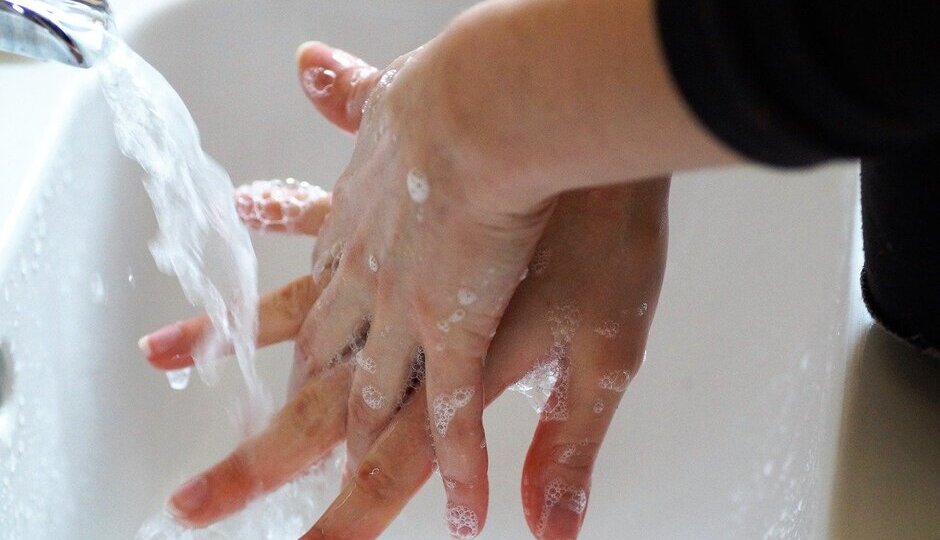 Medidas de prevenção da covid-19. Lavar as mãos